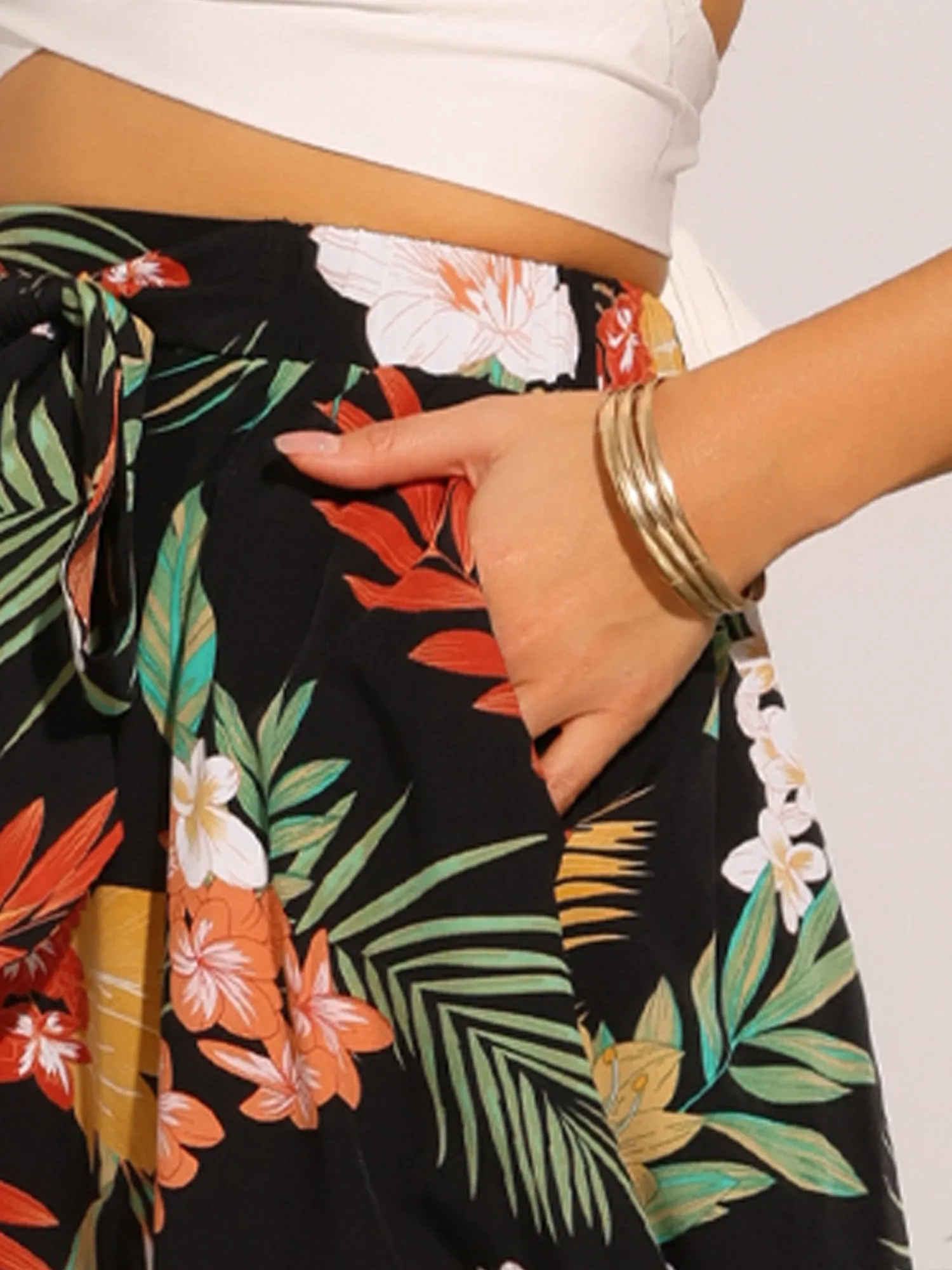 Floral Tropical Pocketed Elastic Waist Flowy Midi Skirt