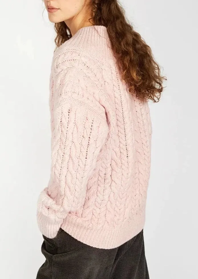 IrelandsEye Cable V-neck Aran Sweater | Pink Mist