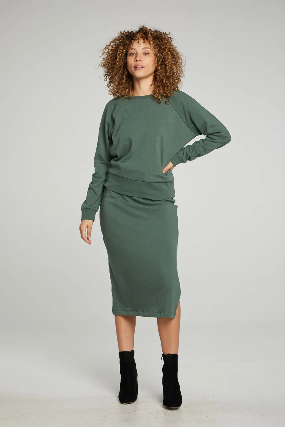 Long Sleeve Crew Neck Raglan Pullover